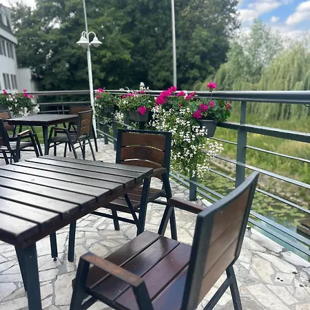 Restauracja Kaukaska Jadwiga Choroszy Hotell 3*