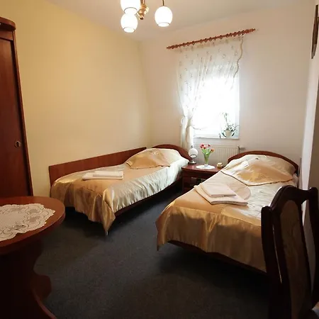 Hotell Restauracja Kaukaska Jadwiga Choroszy 3*